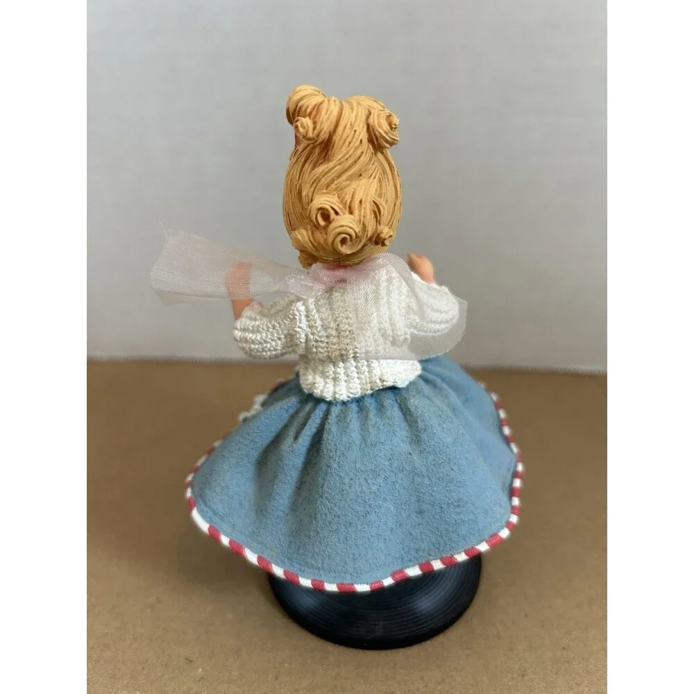 Madame Alexander 1950 Sock Hop Figurine Limited Edition 24/402 5.5” Poodle Skirt